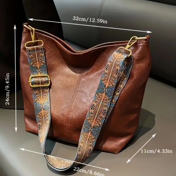 NWT Vegan Leather Tote Bag - Picture 6 of 7